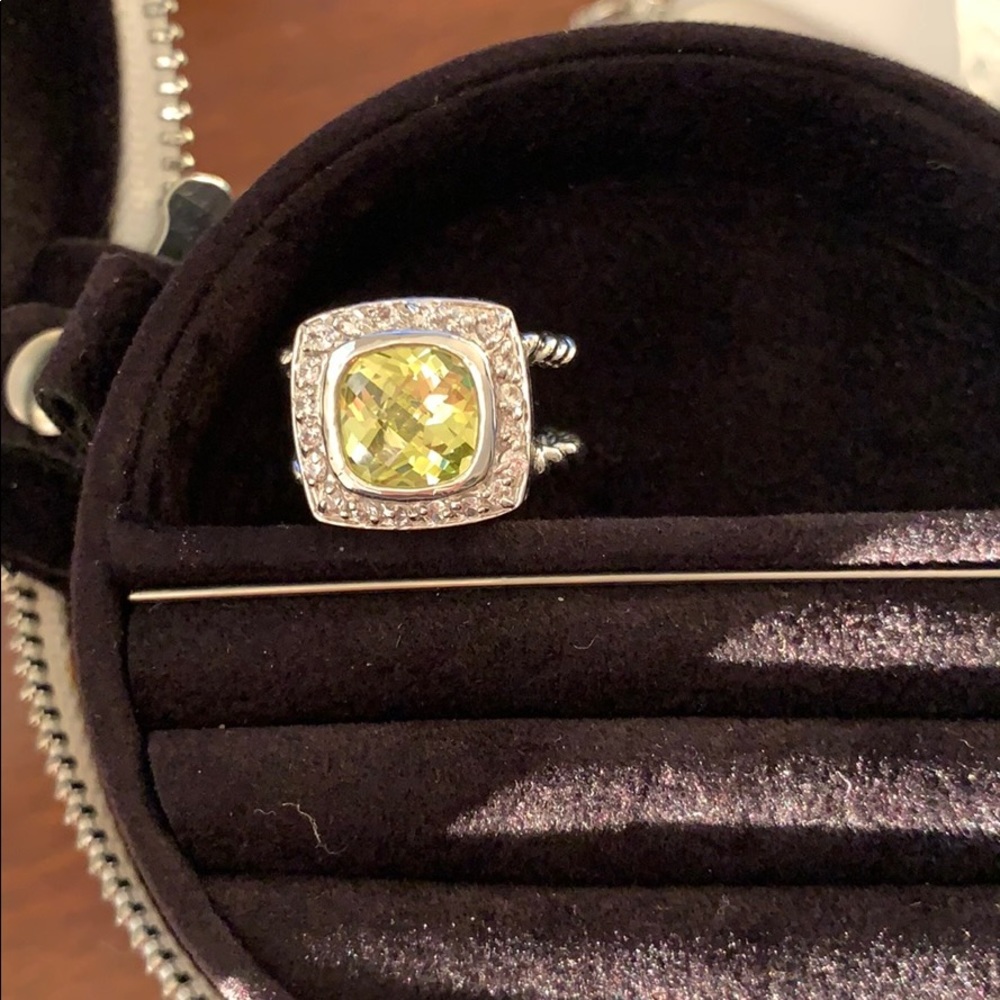 NWOT! Gorgeous ring large stone sz7